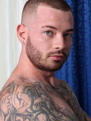 Roman Laurent Solo, Scene #01