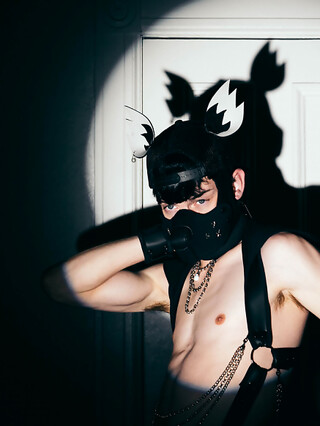 New Exclusive Leo Louis & Edward Terrant!