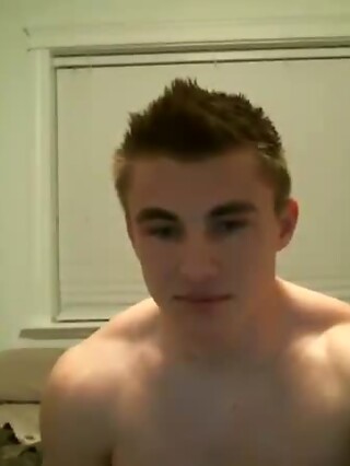 Jake Davis Goes LIVE To Jerk It