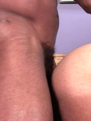 Hot hunks Aron Ridge & Tom Colt bang hard and cum in interracial action