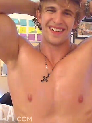 Stunning Muscle Blond Jock