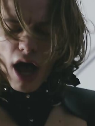 Olivier Robert explores his kinky side with a sexy pick up in Leo Louis!