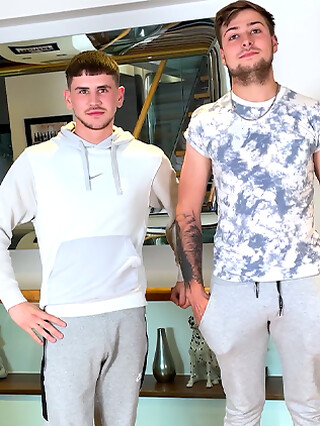 Straight Lads Dom & Jack Wank & Suck Each Other's Big Hard Uncut Cocks!