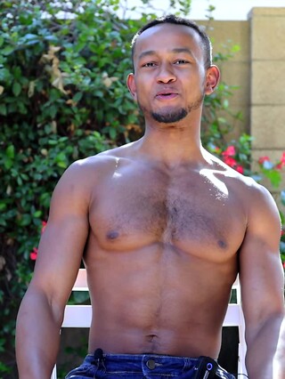Apollo Parker Laughs And Shakes Some Ass To Warm Up On Set